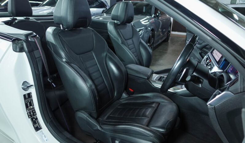 
								2021 BMW 4 Series M440i xDrive Convertible full									