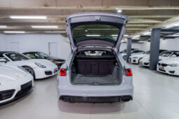 
										2015 Audi RS6 Avant Quattro full									