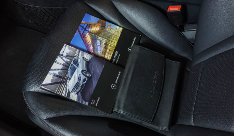 
								2018 Mercedes-Benz GLC GLC220d 4Matic AMG Line full									