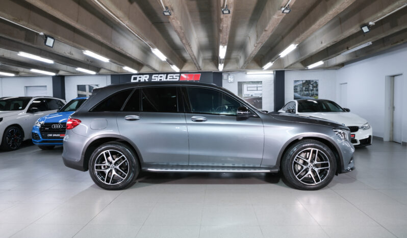 
								2018 Mercedes-Benz GLC GLC220d 4Matic AMG Line full									