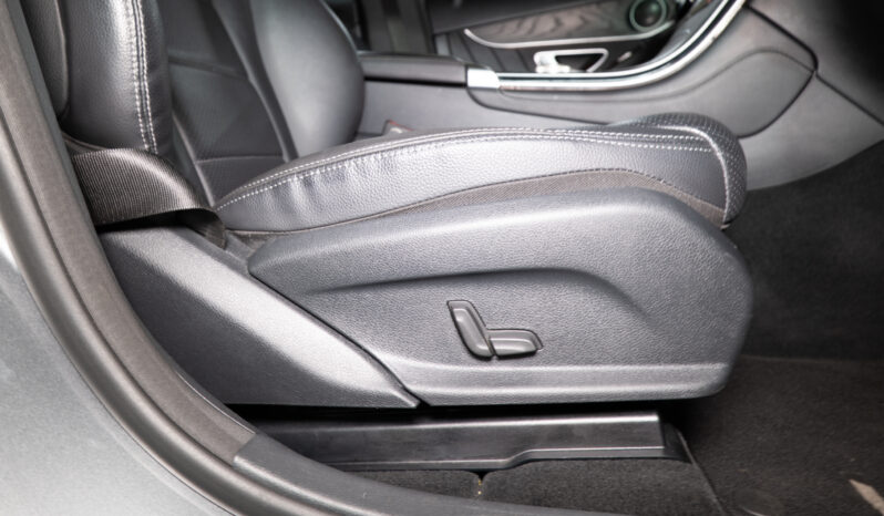 
								2018 Mercedes-Benz GLC GLC220d 4Matic AMG Line full									