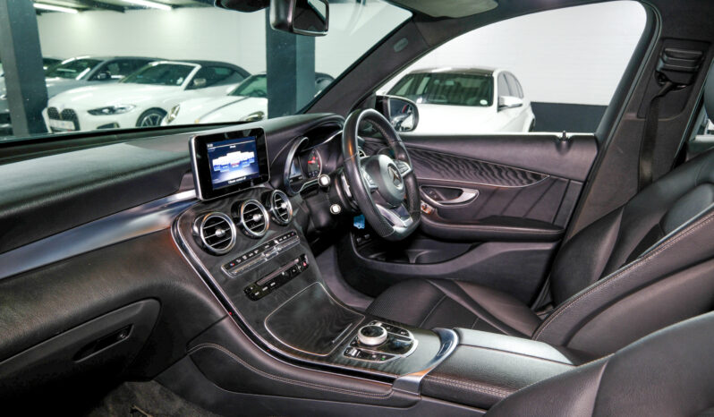 
								2018 Mercedes-Benz GLC GLC220d 4Matic AMG Line full									