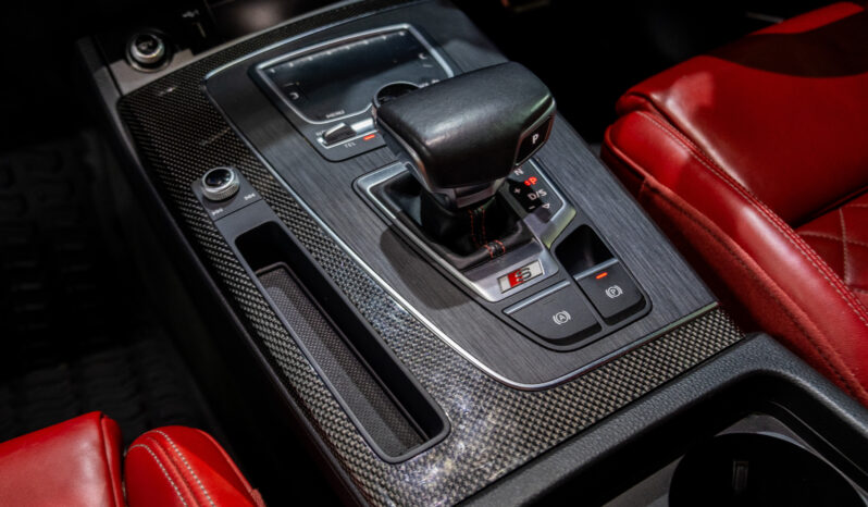 
								Audi SQ5 TFSI Quattro full									