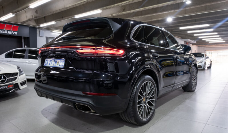 
								2018 Porsche Cayenne full									