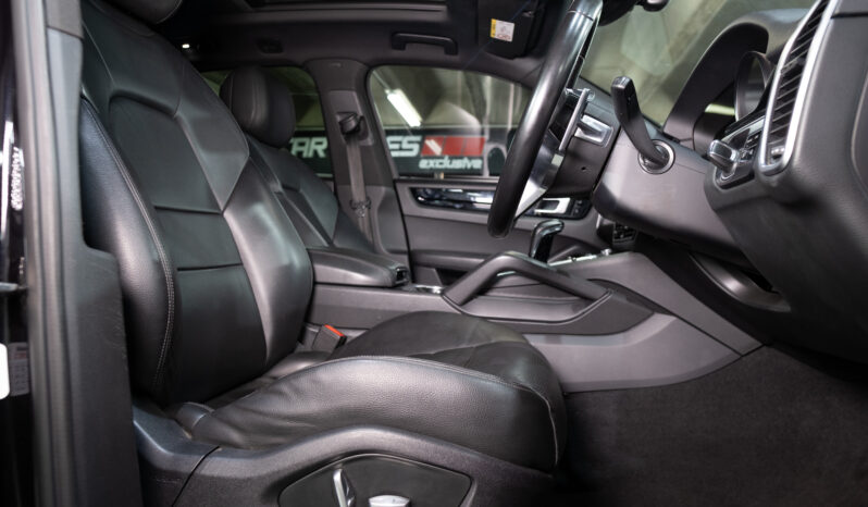 
								2018 Porsche Cayenne full									