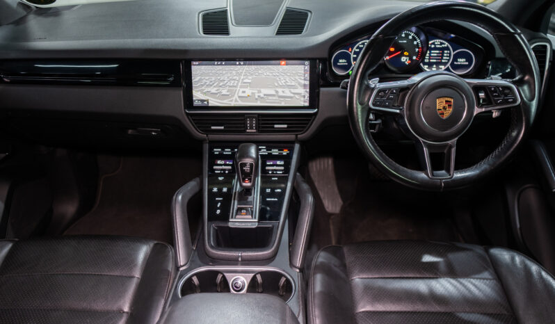 
								2018 Porsche Cayenne full									