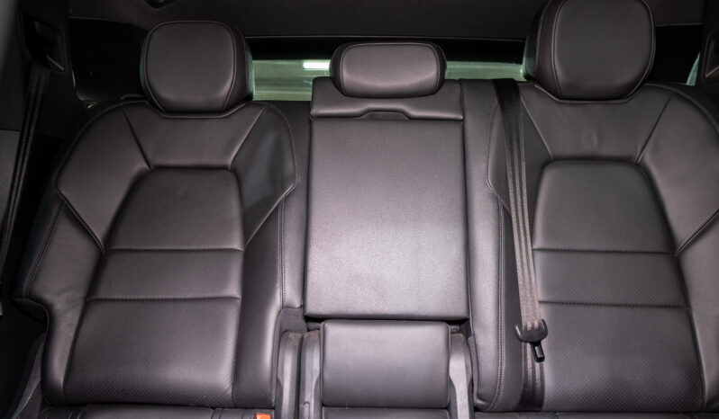 
								2018 Porsche Cayenne full									