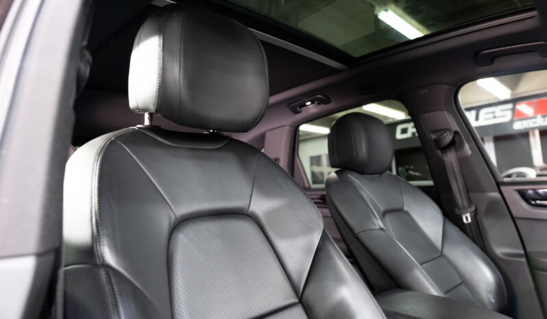 
								2018 Porsche Cayenne full									