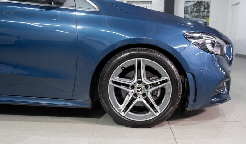 
								2020 Mercedes-Benz B200 AMG Auto full									