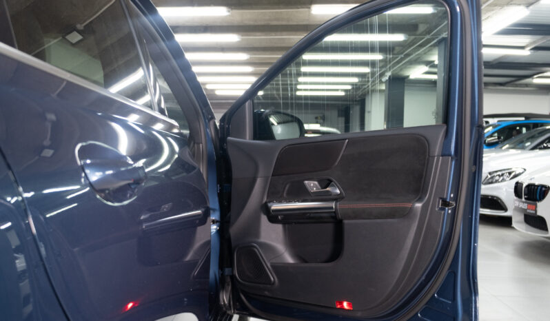 
								2020 Mercedes-Benz B200 AMG Auto full									