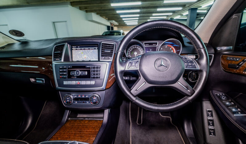 
								Mercedes-Benz GL GL350 BlueTec full									
