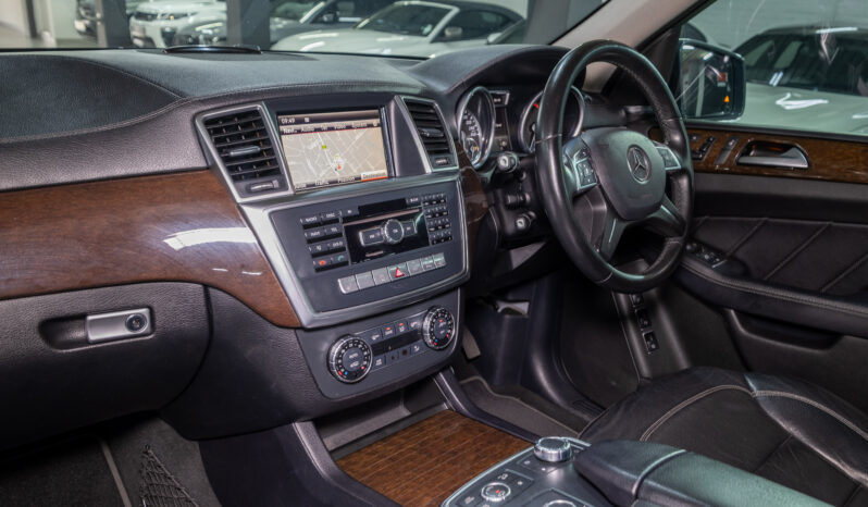 
								Mercedes-Benz GL GL350 BlueTec full									