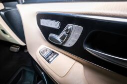 
										2020 Mercedes-Benz V-Class V250d Avantgarde full									