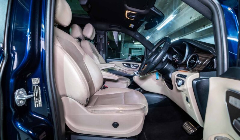 
								2020 Mercedes-Benz V-Class V250d Avantgarde full									