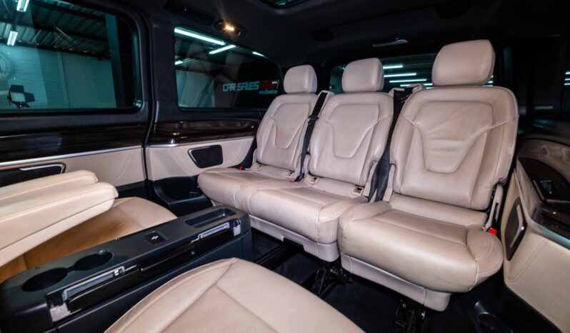 
								2020 Mercedes-Benz V-Class V250d Avantgarde full									