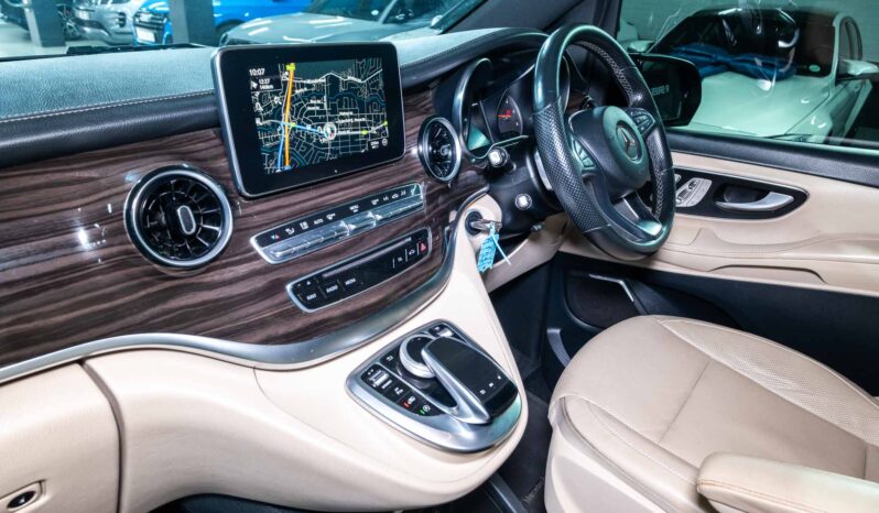 
								2020 Mercedes-Benz V-Class V250d Avantgarde full									