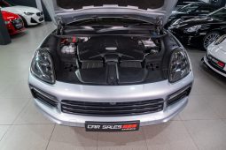 
										2018 Porsche Cayenne S full									