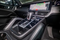 
										2018 Porsche Cayenne S full									