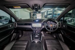 
										2018 Porsche Cayenne S full									
