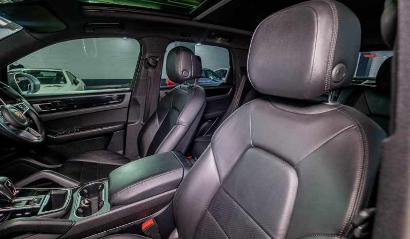 
								2018 Porsche Cayenne S full									