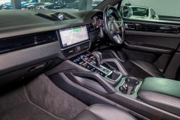 
										2018 Porsche Cayenne S full									