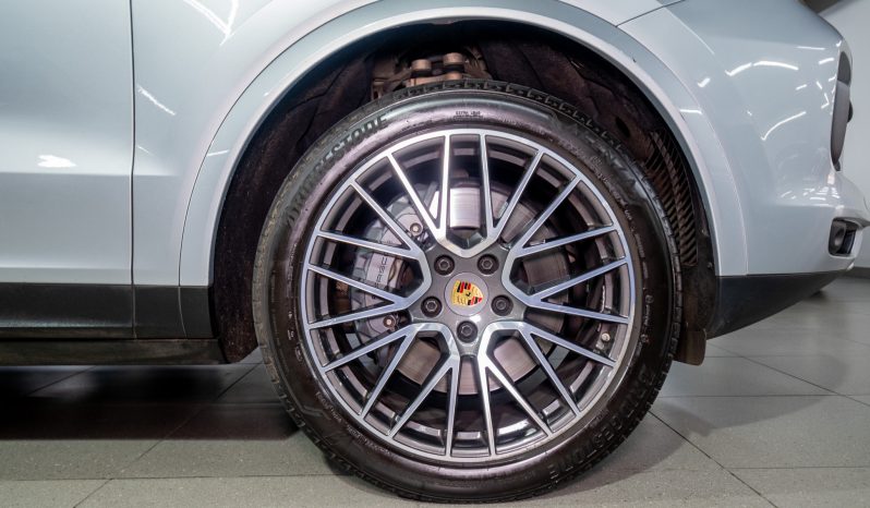 
								2018 Porsche Cayenne S full									