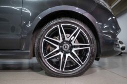 
										2020 Mercedes-Benz V-Class V250d Avantgarde full									