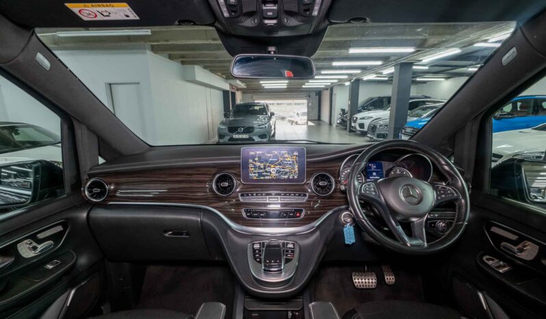 
								2020 Mercedes-Benz V-Class V250d Avantgarde full									