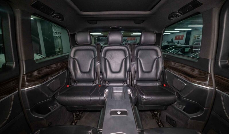 
								2020 Mercedes-Benz V-Class V250d Avantgarde full									