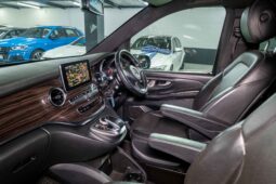 
										2020 Mercedes-Benz V-Class V250d Avantgarde full									