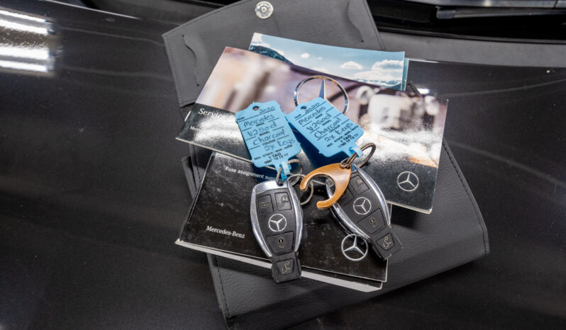 
								2020 Mercedes-Benz V-Class V250d Avantgarde full									