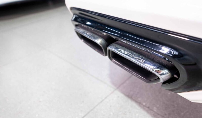 
								Mercedes-Benz SL SL63 AMG full									