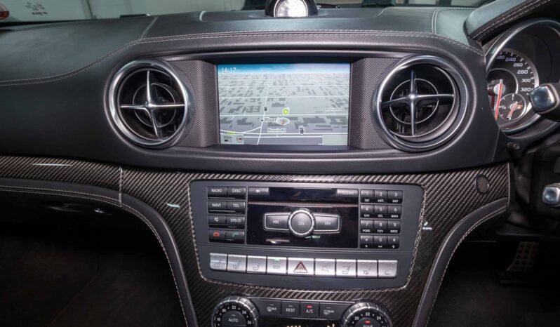 
								Mercedes-Benz SL SL63 AMG full									