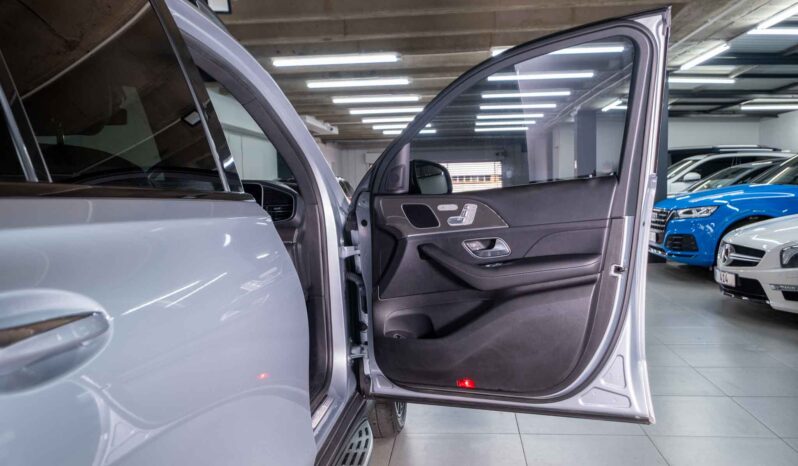 
								Mercedes-Benz GLE 400d 4Matic AMG Line full									