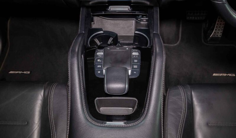 
								Mercedes-Benz GLE 400d 4Matic AMG Line full									