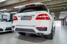 
										2012 Mercedes-Benz ML ML63 AMG full									