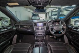 
										2012 Mercedes-Benz ML ML63 AMG full									