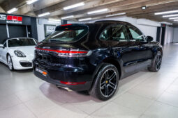 
										2023 Porsche Macan full									