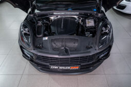 
										2023 Porsche Macan full									