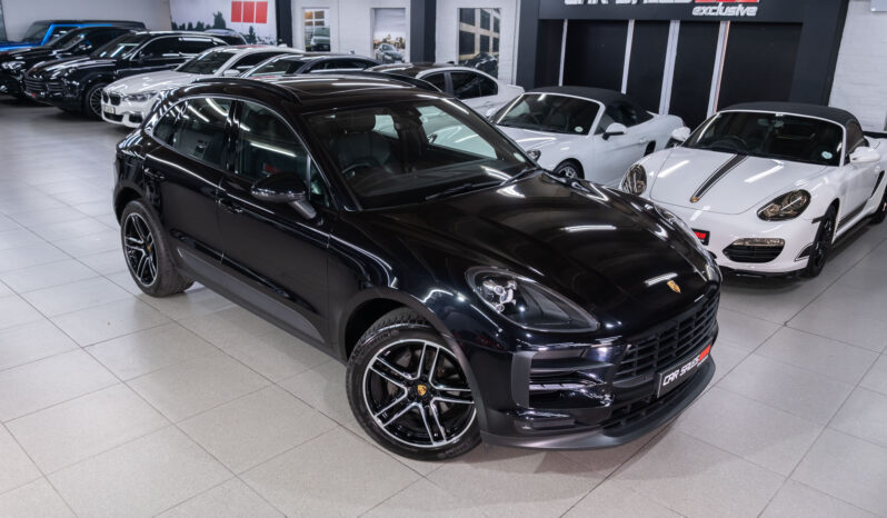 
								2023 Porsche Macan full									