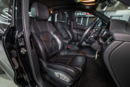 
										2023 Porsche Macan full									