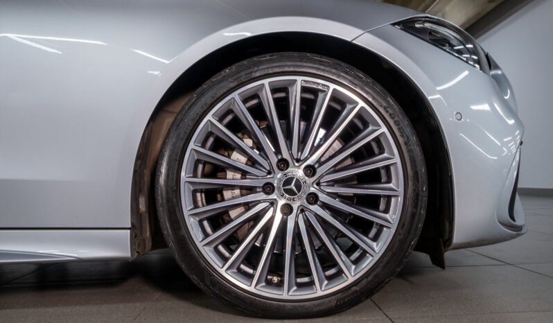 
								Mercedes-Benz C-Class C220d AMG Line full									