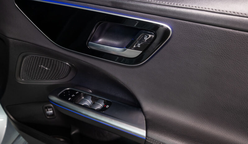 
								Mercedes-Benz C-Class C220d AMG Line full									