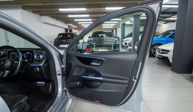 
								Mercedes-Benz C-Class C220d AMG Line full									