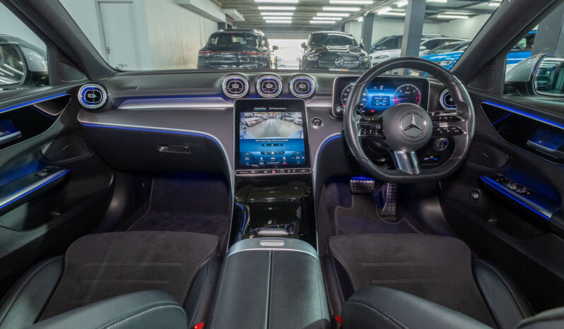 
								Mercedes-Benz C-Class C220d AMG Line full									