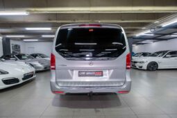 
										2021 Mercedes-Benz V-Class V250d Avantgarde full									