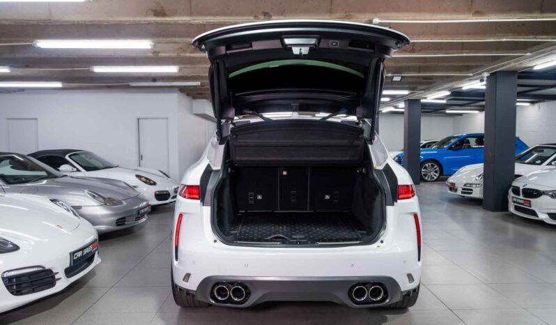 
								2019 Jaguar F-Pace SVR full									