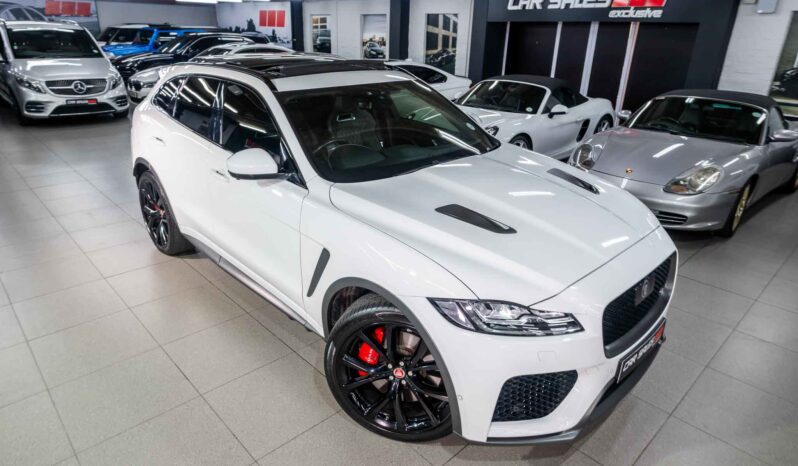 
								2019 Jaguar F-Pace SVR full									