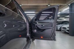 
										Mercedes-Benz GLC300d 4Matic AMG Line full									