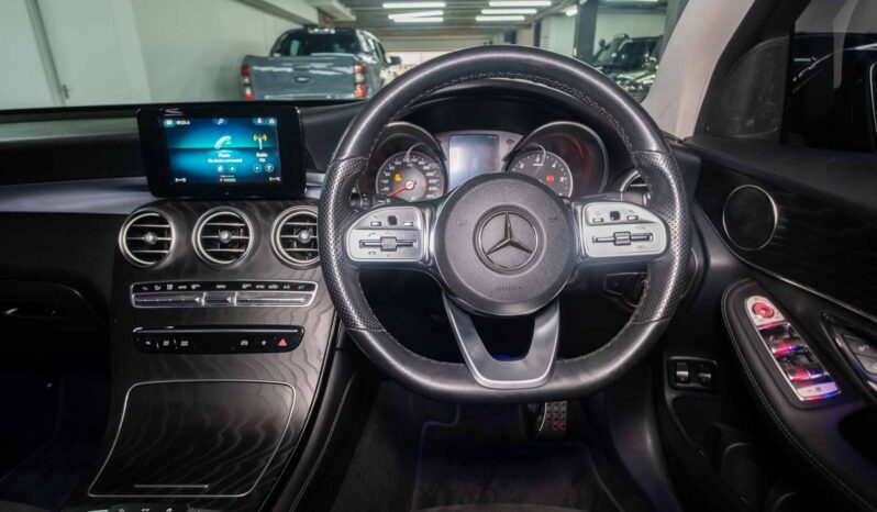 
								Mercedes-Benz GLC300d 4Matic AMG Line full									